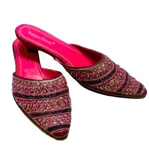 NWOB Varsavia Viamara kitten heel pink/black beaded 6.5